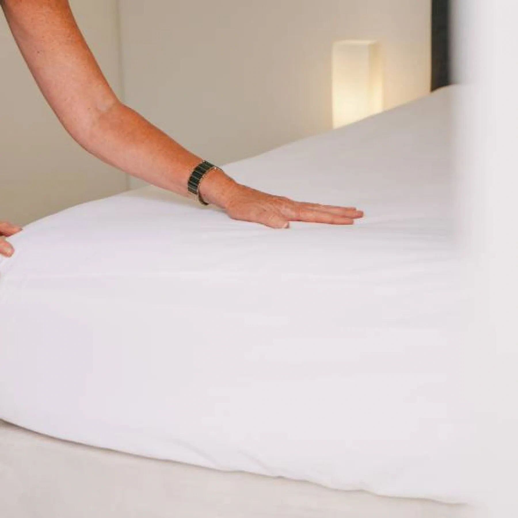 Conni Micro-Plush Waterproof Mattress Protector