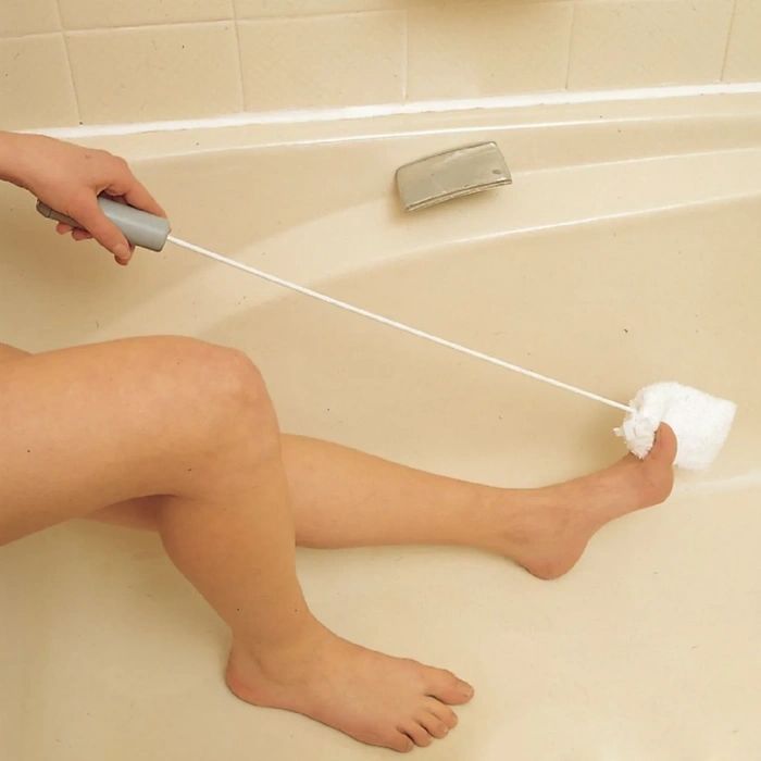 Long Handled Toe Washer with 2 Pads